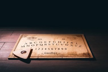 Yönetim Kurulu ve planchette söz