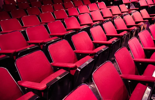 Pusty teatr, fotele kinowe — Zdjęcie stockowe