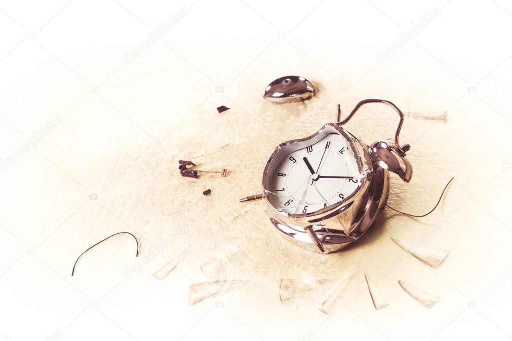 photo of a destroyed alarm clock