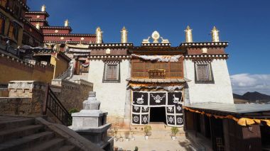 Songzanlin Manastırı, Zhongdian, Yunnan, Çin. Ünlü bilgisiyle