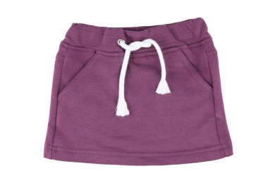 Bebek mor etek elbise ile beyaz keten sicim. Konsept bebek moda. Beyaz izole.