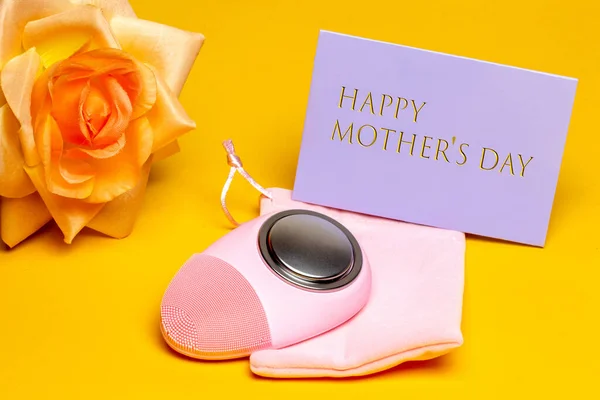 Tarjeta Felicitación Del Día Las Madres Primer Plano Cepillo Limpieza — Foto de Stock