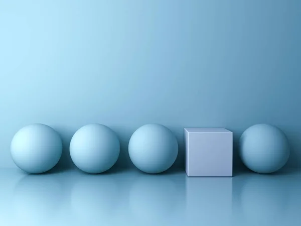 Onderscheiden van de menigte en verschillende creatieve idee concepten, één witte vierkante doos permanent onder blauwe bollen op blauwe achtergrond — Stockfoto