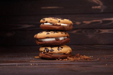 Tatlı pişiren kurabiyeler