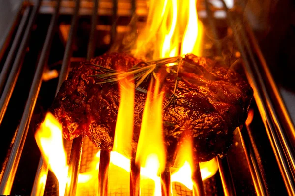 Steak Viande Grillé Sur Gril — Photo
