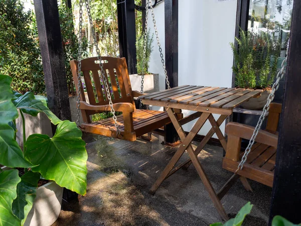 Wooden Table Wooden Chair Wooden Swing Backyard Shady Place Relaxation — Stock Photo, Image