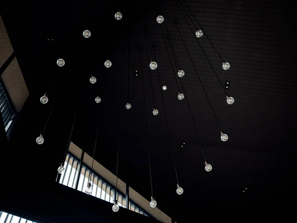 Σύγχρονη Οροφή Φώτα Στολίδι Λαμπτήρες Τακτοποίηση Κύκλο Στυλ Κρέμονται Από — Φωτογραφία Αρχείου