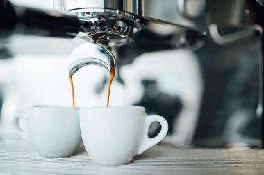 Çift uçlu iskele filtresinden espresso ekstraksiyonu