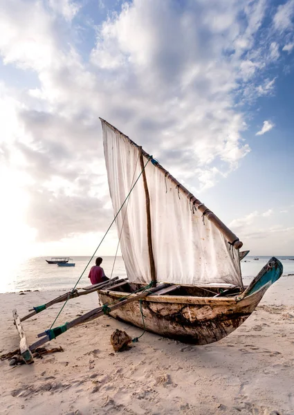 Sailing Boat Beach Zanzibar Dhow Sailing Boat Beach Zanzibar — Stock Photo, Image