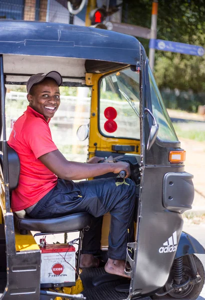 Γιοχάνεσμπουργκ Νότια Αφρική Ιανουαρίου 2018 Οδηγού Rickshaw Ένα Μεγάλο Χαμόγελο — Φωτογραφία Αρχείου