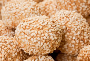 Susam ile tatlı kurabiye