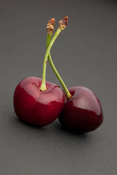 Cherry di kegelapan — Stok Foto
