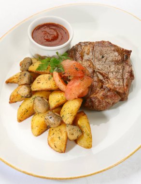 Kızarmış dana biftek