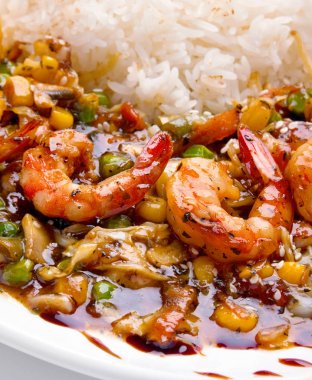 Kızarmış karides ile vegeable