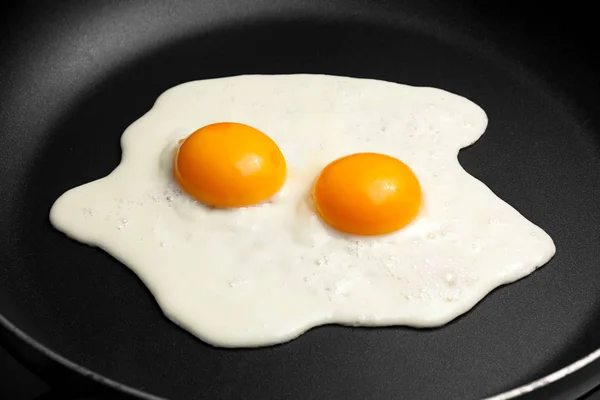 Kızarmış tavuk yumurta — Stok fotoğraf