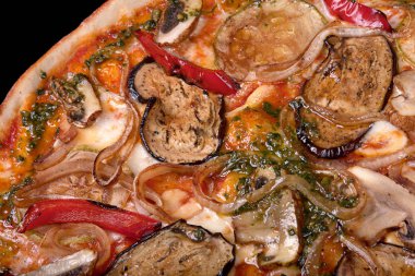 İtalyan vejetaryen pizza