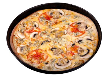 Metal tavada pizza beyaz arka planda izole edilmiş