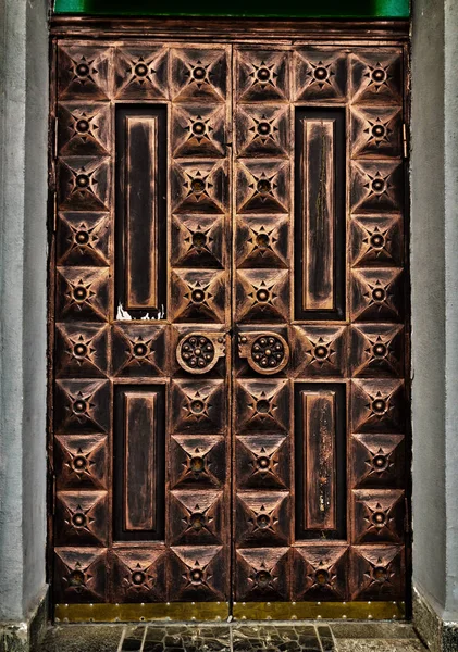 Fancy Entrance Stylized Old Forged Door — Stock Photo, Image