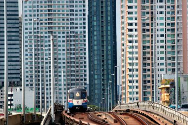 Tayland 'ın başkenti Bangkok' ta yüksek hızlı ulaşım sistemi