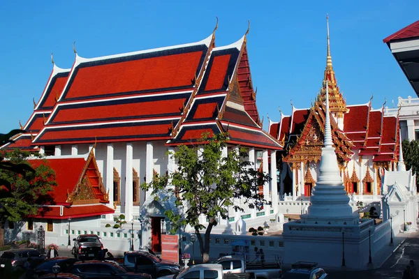 Wat Thewarat Kunchorn Worawiharn temple in Bangkok, Thailand — Stock Photo, Image