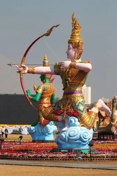Thao Chatulokkaban, o las estatuas de los Cuatro Reyes Celestiales en Bangkok, Tailandia —  Fotos de Stock