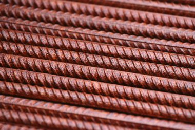 Arka plan olarak demir çubuklar, seçici odak