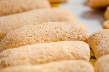 süt ve yumurta ile çörek