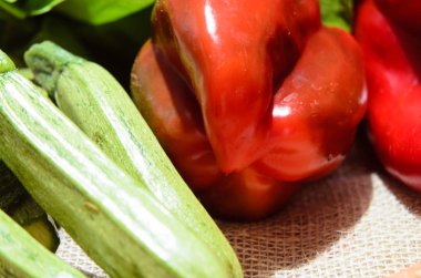 kompozisyon taze sebze