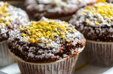 tahıllar ile çikolatalı kek