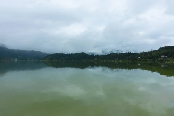 Lanskap Dengan Danau Furnas Bawah Kabut Perjalanan Sao Miguel Pulau — Stok Foto