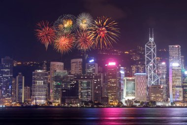 Havai fişek Festivali Hong Kong şehir üzerinde