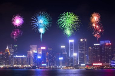 Havai fişek Festivali Hong Kong şehir üzerinde