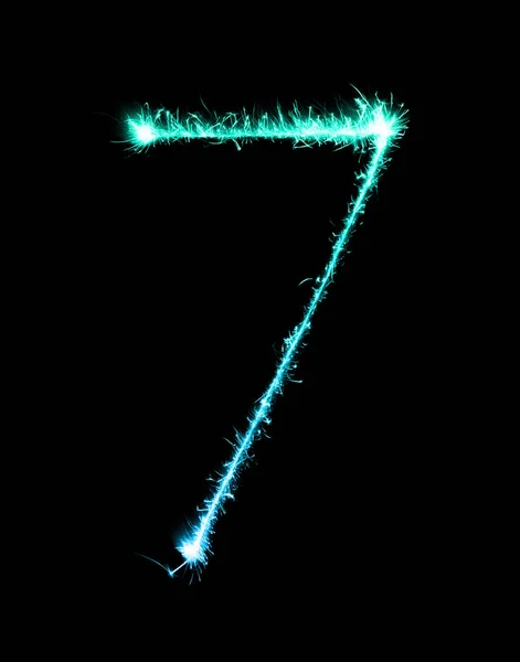 7. cyfra siedem wykonane ogni fajerwerków w nocy — Zdjęcie stockowe