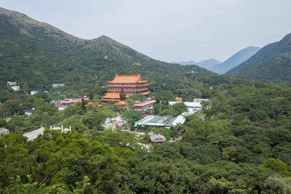 PO Lin монастиря в острова Лантау, Гонконг — стокове фото