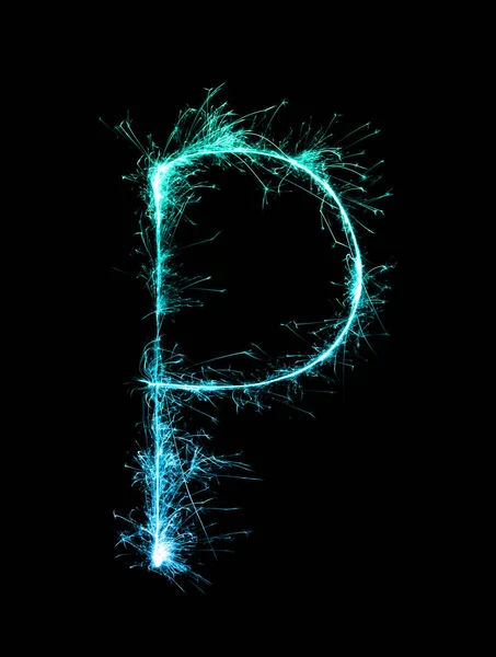Sparkler kembang api ringan alfabet P di malam hari — Stok Foto
