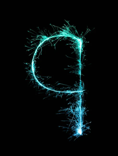 Alfabeto de luz de fuegos artificiales chispeante q (letras pequeñas) por la noche —  Fotos de Stock