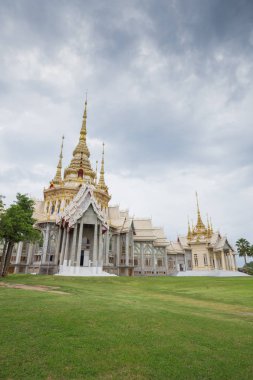 Nakhon Ratchasima Eyaleti, Thailan tapınakta WAT Luang Pho Toh