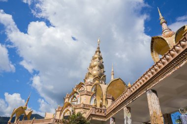 Altın pagoda Wat Phra ki Pha oğlu Kaew Tapınak, Tayland