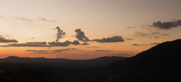 Khao Kho dağ gün batımında,: Phetchabun, Thailand — Stok fotoğraf