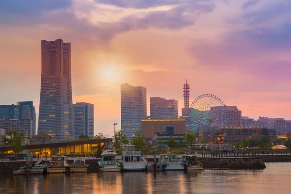 Stadsbilden på Minato-Mirai waterfront, Japan — Stockfoto