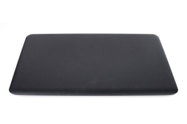 Beyaz arka plan üzerinde izole kapalı dizüstü bilgisayar