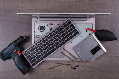 bilgisayar defter ile coponent ve aracı (onarım kavramı) üzerinde woo