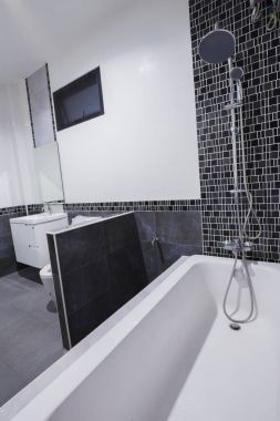 Modern banyo iç mimarisi