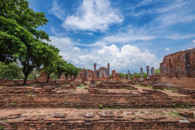 Buda heykelleri ve Wat Phra Si Sanphet Ayu pagoda kalıntıları