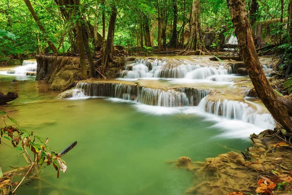 Seviye 7 Khuean Srinagarindra Nati Huay Mae Kamin şelale