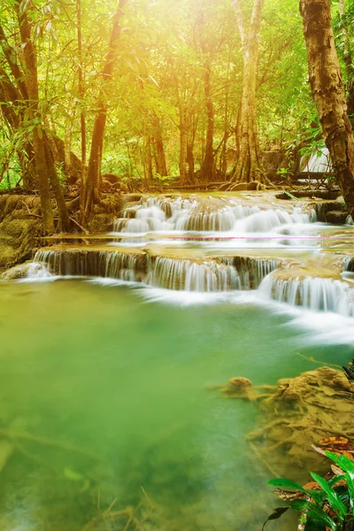 Level 7 of Huay Mae Kamin waterfall in Khuean Srinagarindra Nati — Stock Photo, Image