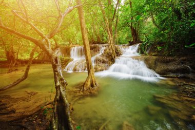 Seviye 7 Khuean Srinagarindra Nati Huay Mae Kamin şelale