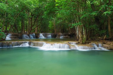 Düzey 2 Khuean Srinagarindra Nati Huay Mae Kamin şelale