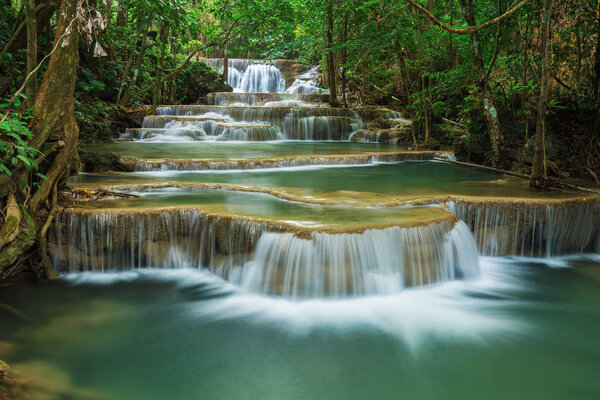 Level 1 of Huay Mae Kamin waterfall in Khuean Srinagarindra Nati