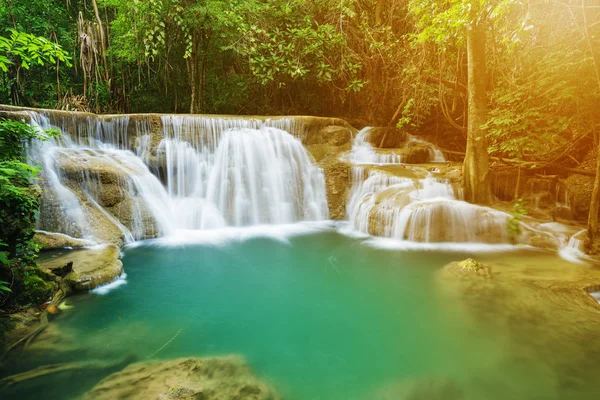 Huay Mae Kamin waterfall in Khuean Srinagarindra National Park, — Stock Photo, Image